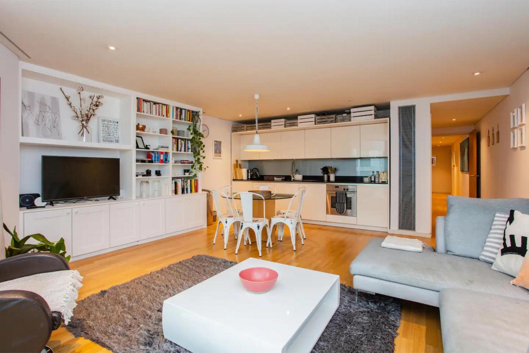 Modern 3 Bedroom Apartment In Paddington London Bagian luar foto