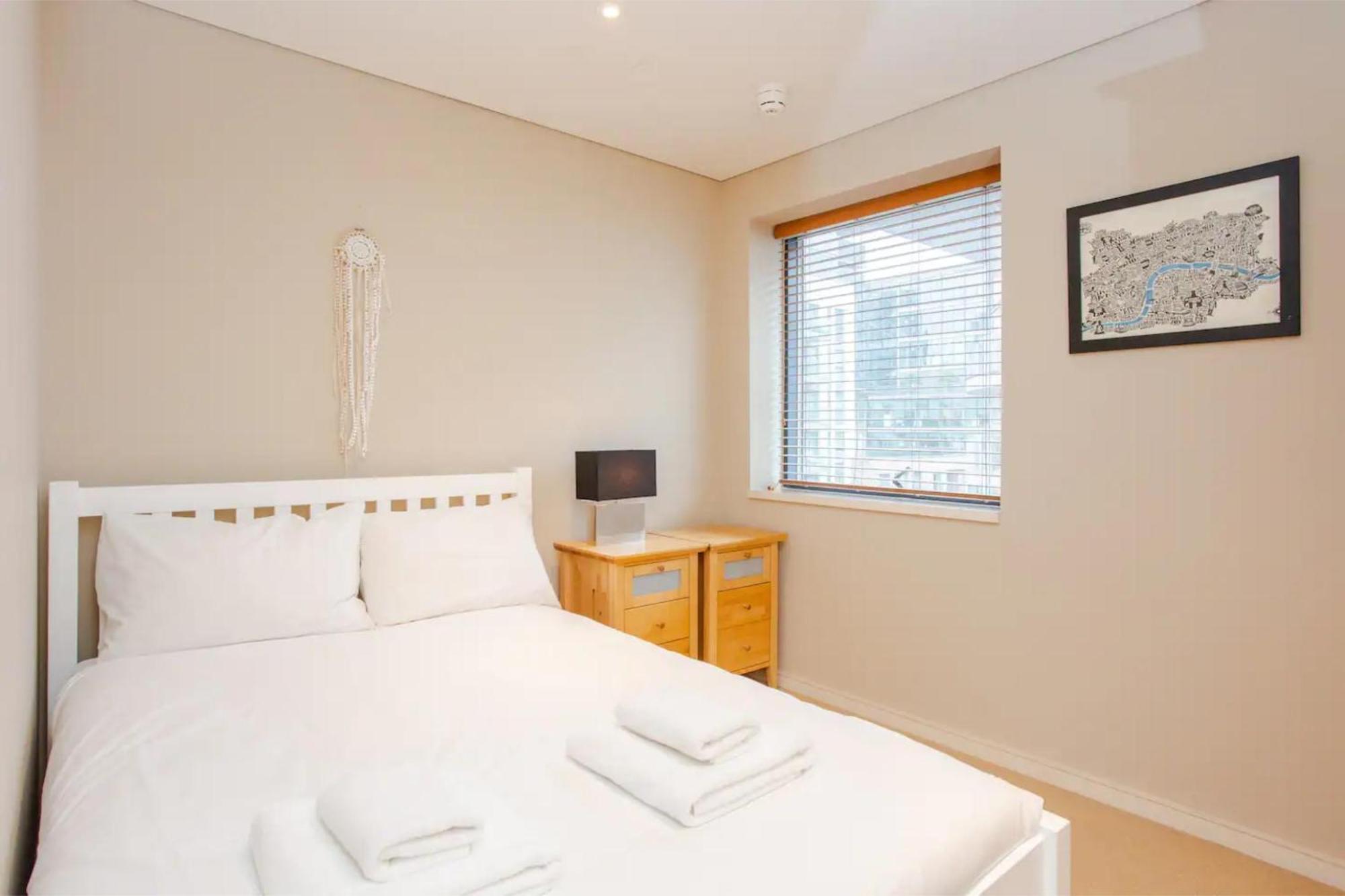 Modern 3 Bedroom Apartment In Paddington London Bagian luar foto