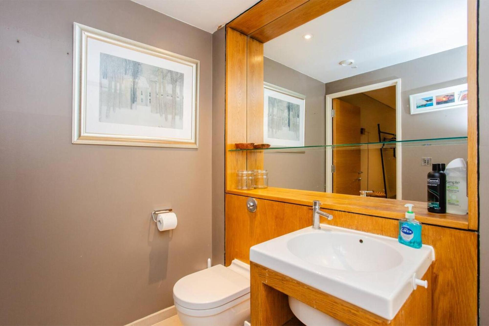 Modern 3 Bedroom Apartment In Paddington London Bagian luar foto
